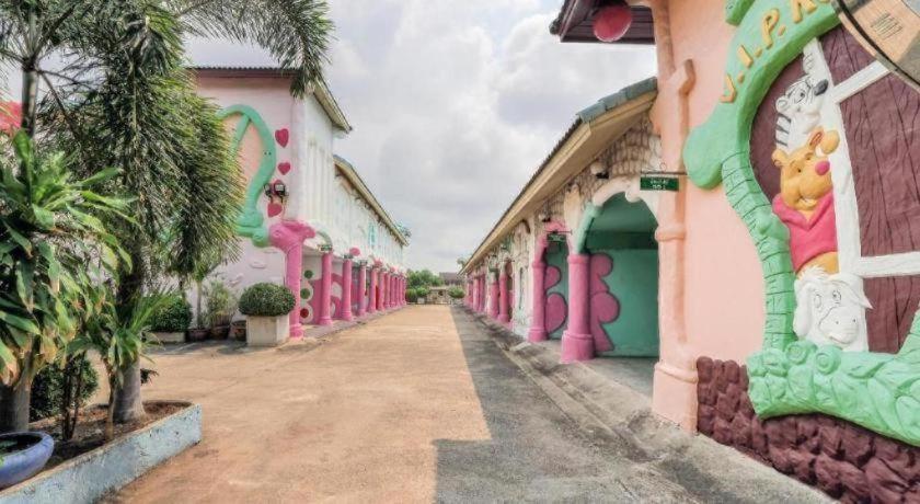 Hotel Oyo 577 For 2*